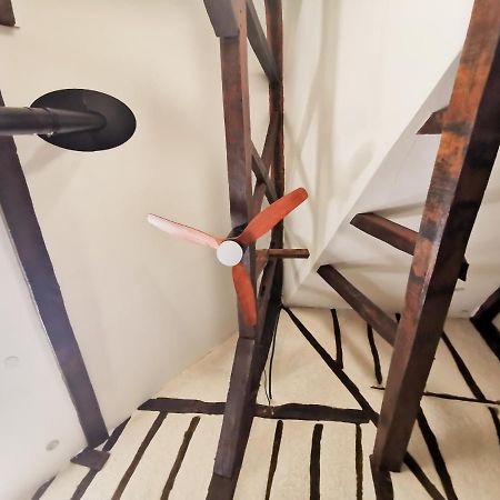 Loft Atypique Au Calme Avec Cour Privative Daire Bourges Dış mekan fotoğraf