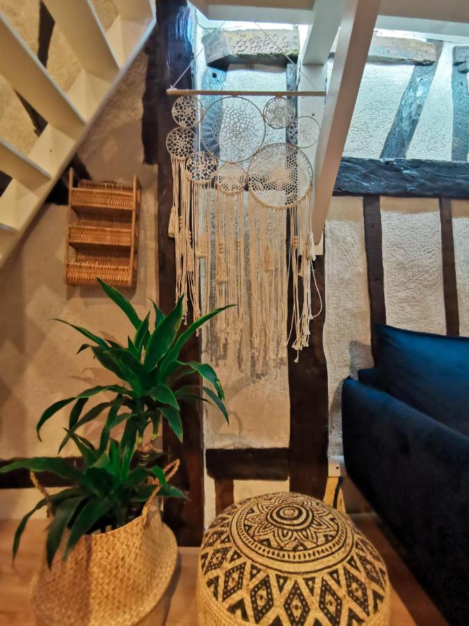 Loft Atypique Au Calme Avec Cour Privative Daire Bourges Dış mekan fotoğraf