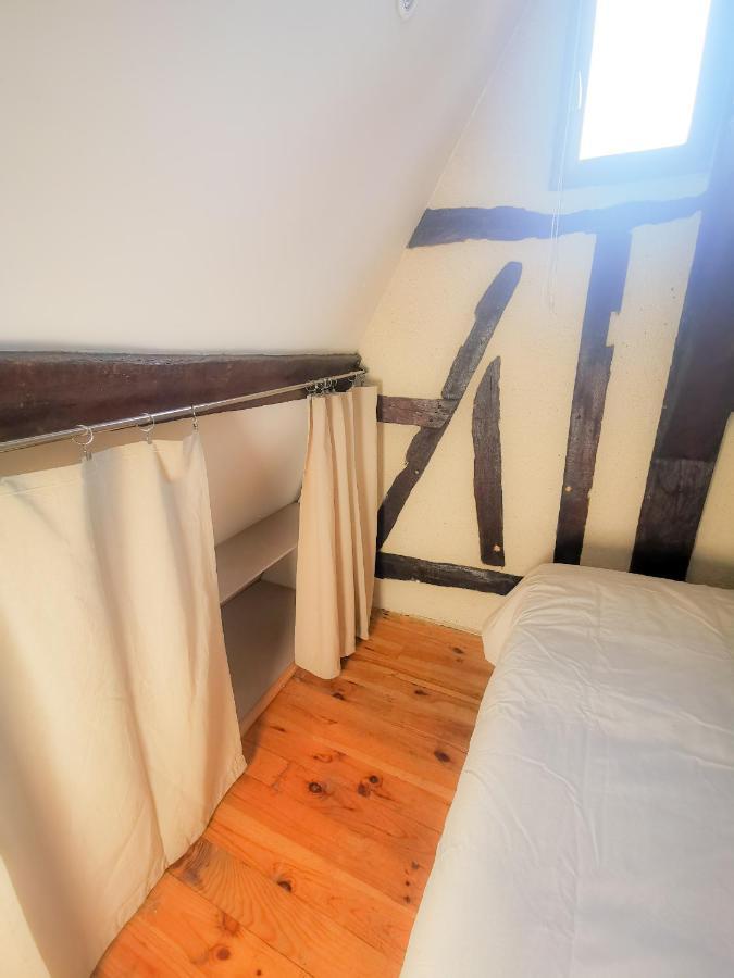 Loft Atypique Au Calme Avec Cour Privative Daire Bourges Dış mekan fotoğraf