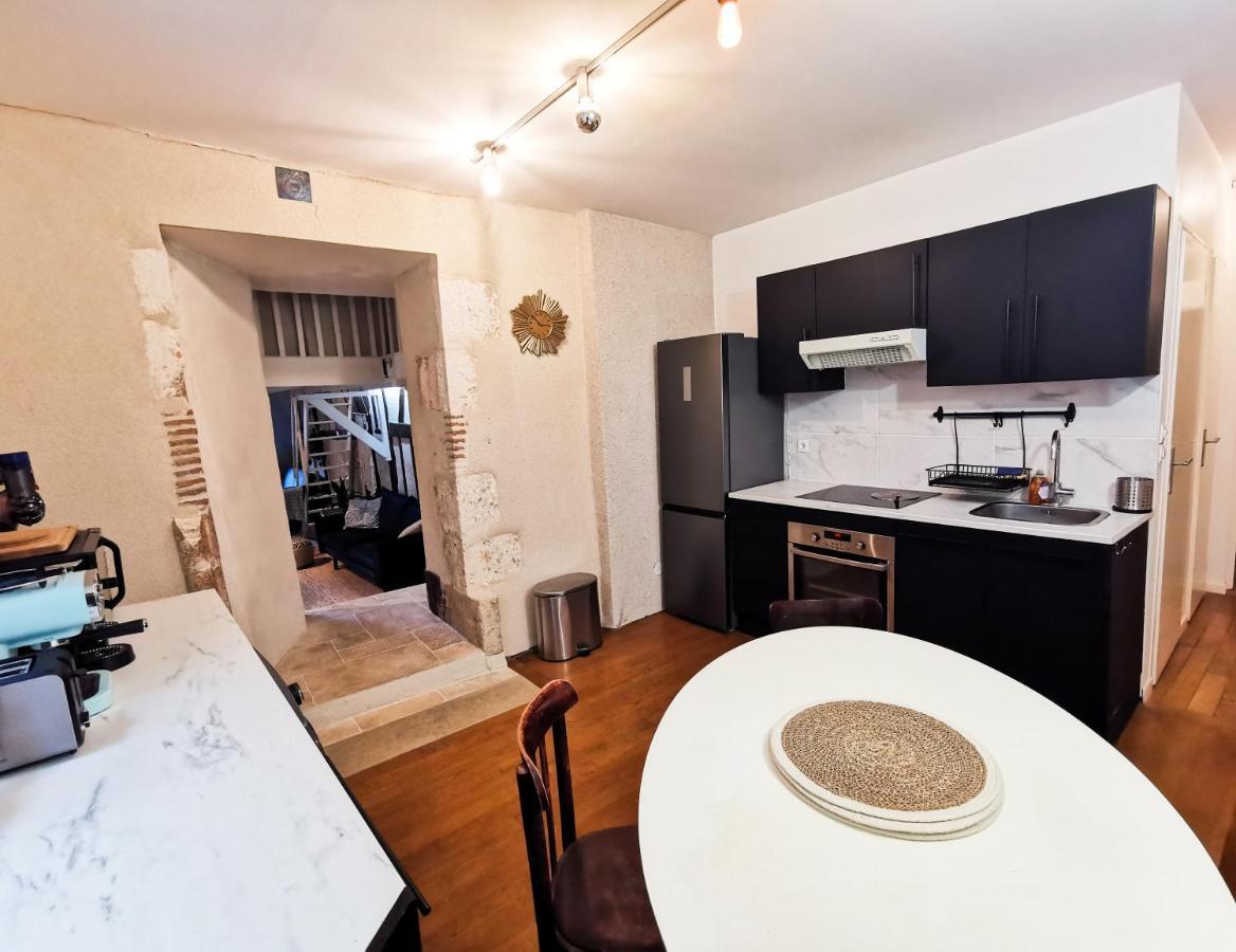 Loft Atypique Au Calme Avec Cour Privative Daire Bourges Dış mekan fotoğraf