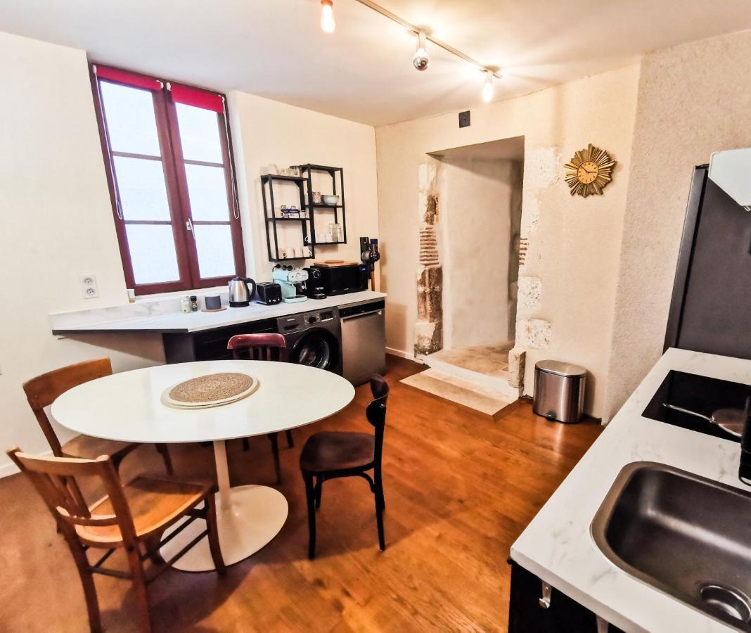 Loft Atypique Au Calme Avec Cour Privative Daire Bourges Dış mekan fotoğraf